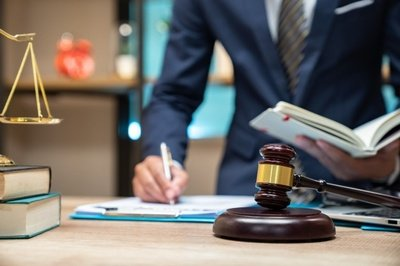 Corporate Legal Service