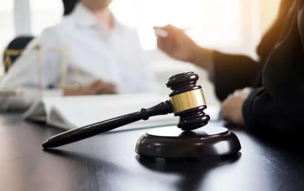 员工入职提供虚假个人信息，儒德律师介入成功驳回其诉求