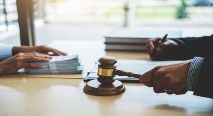 Former judicial worker gets 14 years for graft